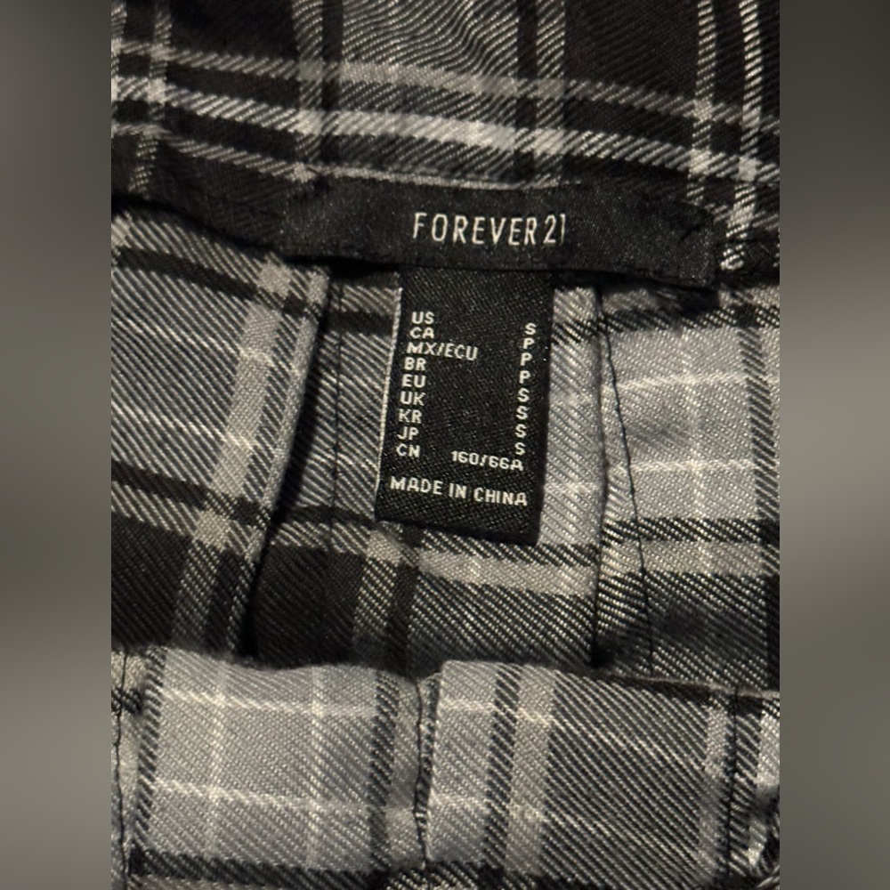 Plaid Black and White High Waisted Pleated Skirt Forever 21 Size Small